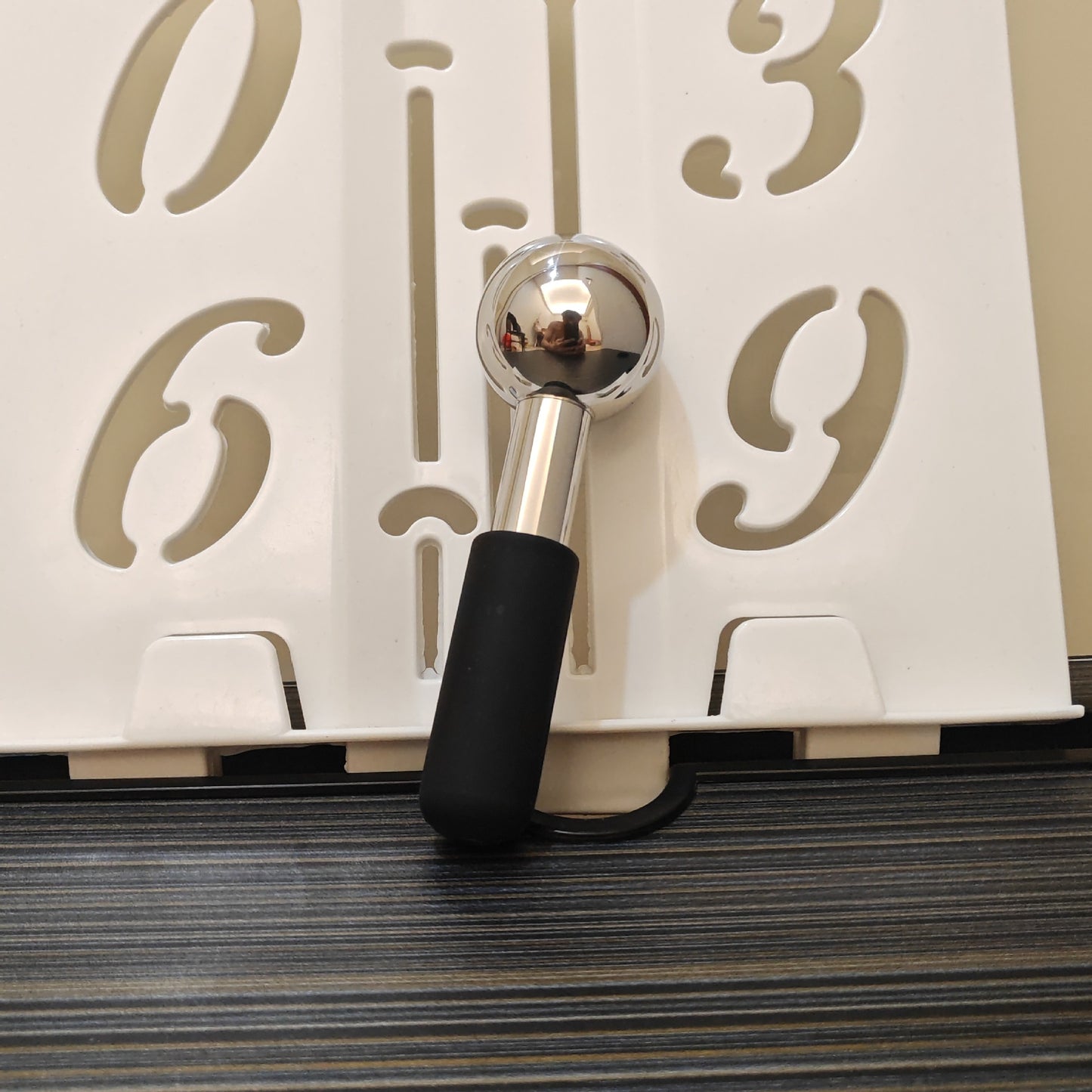 Stainless Steel Facial and Neck Cryo Globe Roller