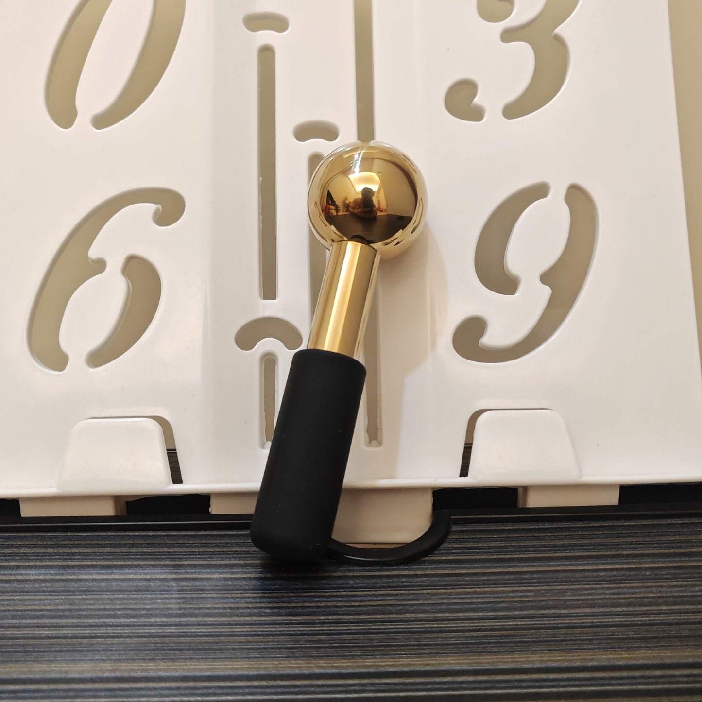 Stainless Steel Facial and Neck Cryo Globe Roller
